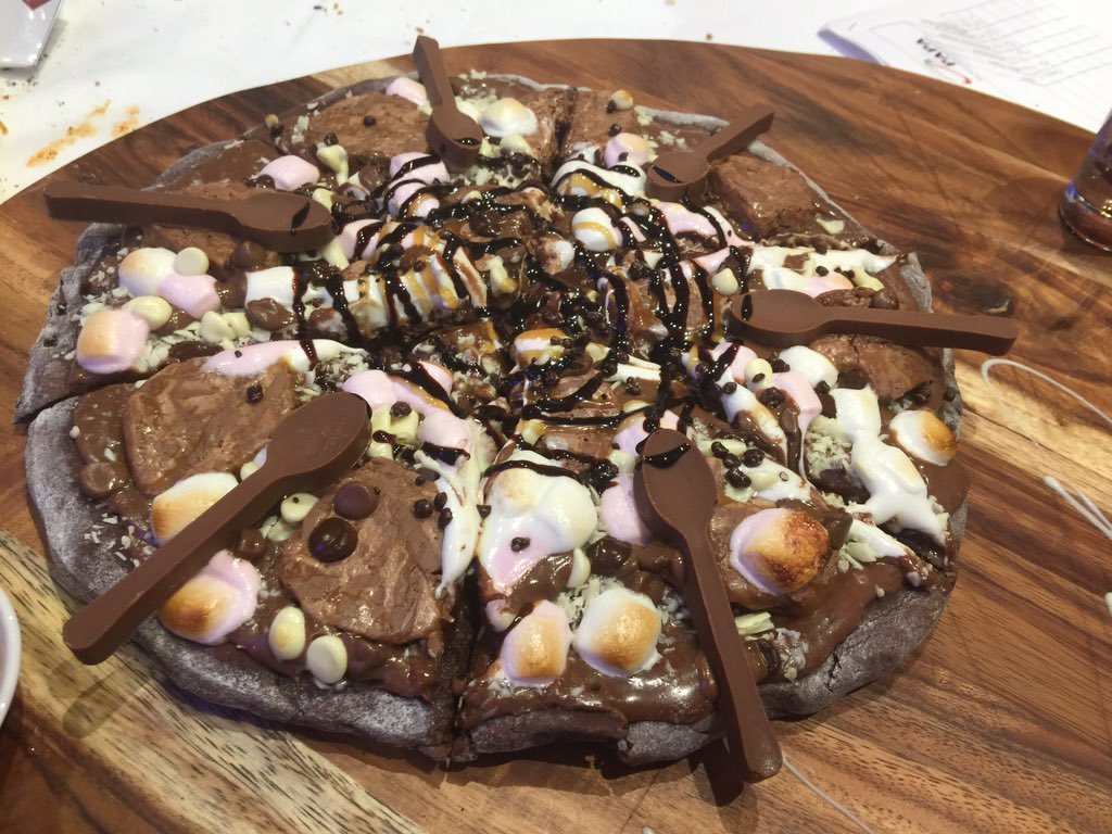 Impish_Delights's tweet photo. "@AldoZilli: Pizza judging #Done @pizzapastauk  #papaawards #stuffed https://t.co/mQ9oM7aKcb" wow this looks amazing!