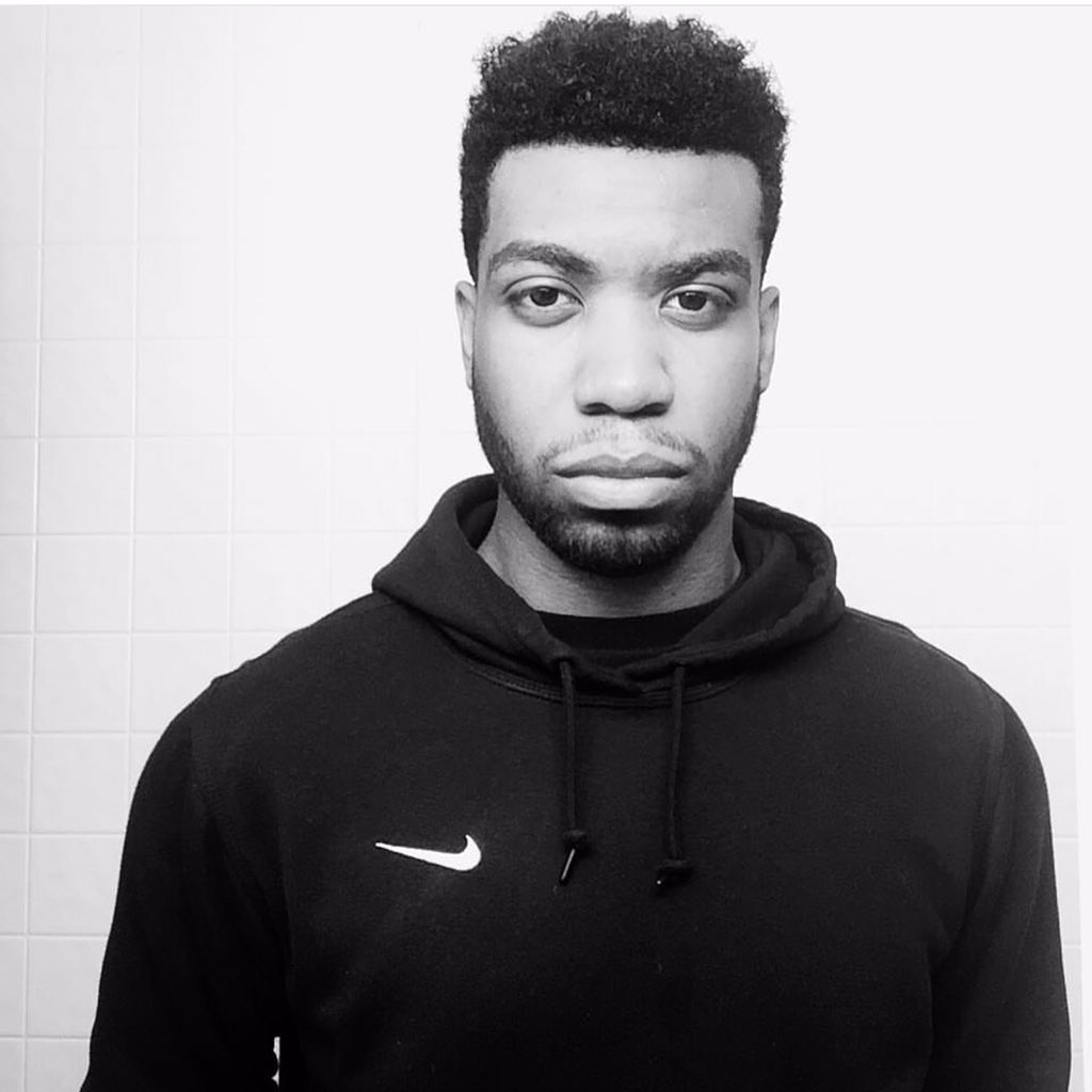 NJShutItDown's tweet photo. Kings Supporting the Movement! #COLLEGEBLACKOUT #COLLEGEBLACKOUT #Mizzou https://t.co/GjewWT4RVs