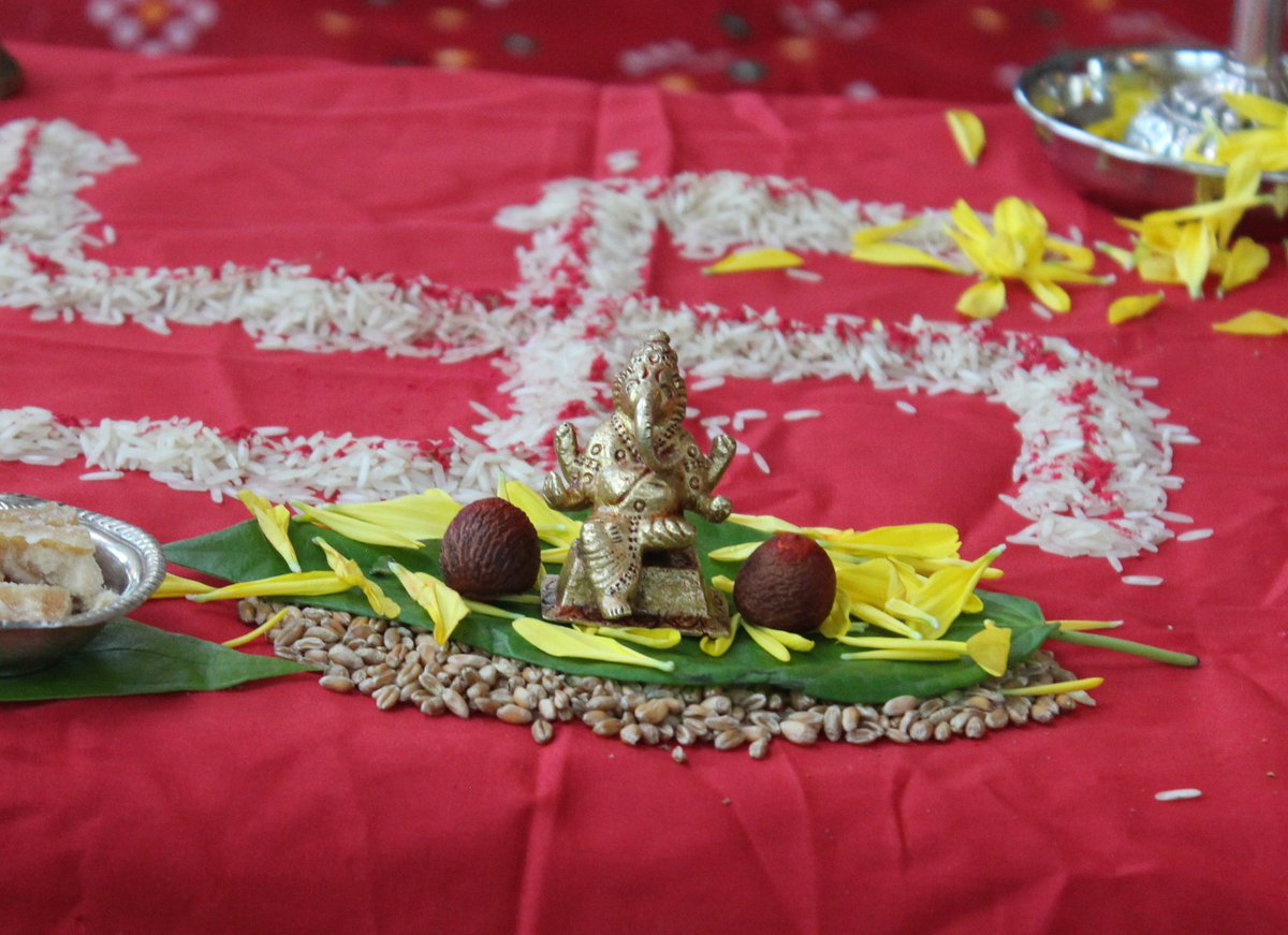 dhavalamlani29's tweet photo. #happynewdiwali #HappyNewYear #ganesha #Blessings https://t.co/tGmdudHPb6