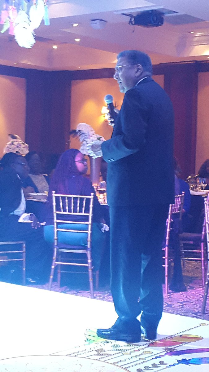 LilBogonko's tweet photo. @USIUAfrica our Chancellor celebrating momma in style with his 1961 suit @USIU_VC #FreidaBrown https://t.co/Gml1BgmmIk