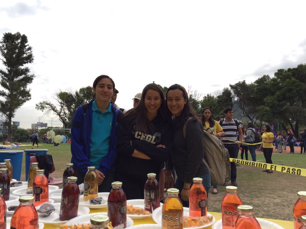 PopCEGL's tweet photo. Ya tenemos todo listo para empezar a regalar comida😋😋😋 #planillasCEGL #popcegl https://t.co/vX3ILB6vV0