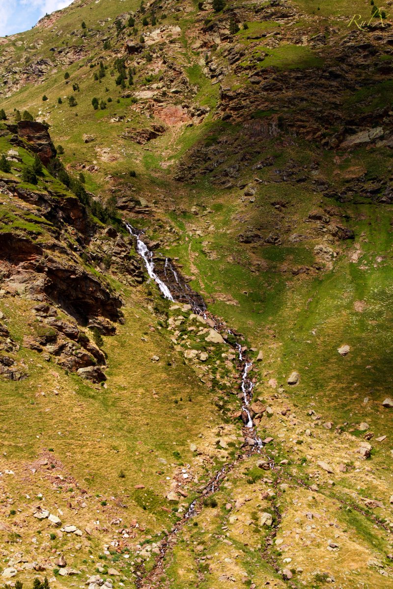 RulX10's tweet photo. #glaciar #mountains #Tristaina #Andorra #landscape @andorraworld_ad https://t.co/UvPiRKNBVF