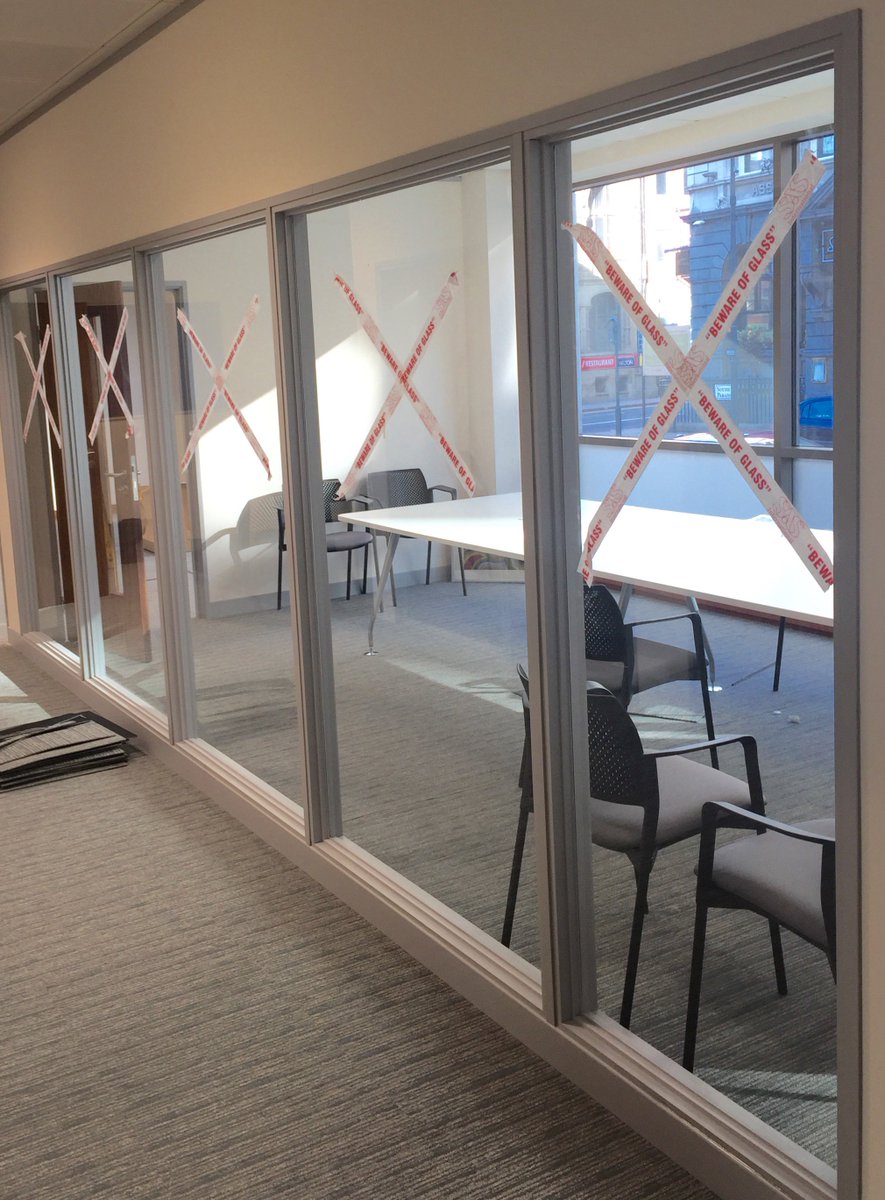 BIGinteriors's tweet photo. A simple dividing wall for our client's office, installed overnight whilst they were in bed! https://t.co/5pNHmfYt3z