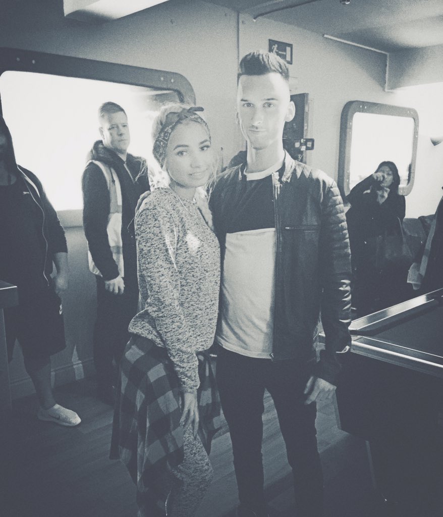 JOSHHAYESLONDON's tweet photo. #TBT With the insanely talented and stunning @princesspiamia in London last month https://t.co/VSkhavYWr8