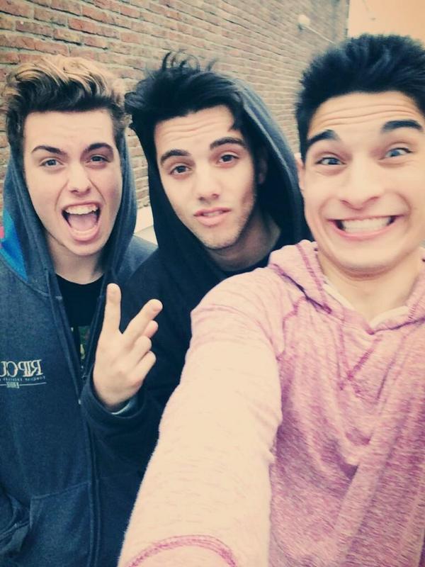 AntoSellanes15's tweet photo. #Loooooos #Amoooooo #Demaciaaaaado #Bebooooos
Soooon Uniiicoooooooos ๐๐โค
@dosogas https://t.co/yjoL4QhCAV