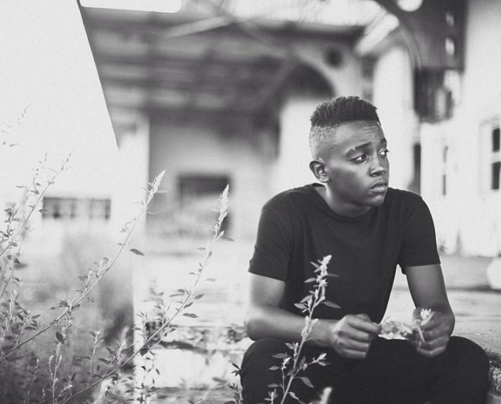 team_mndu71's tweet photo. "J'les regarde s'entretuer de loin.. Certains me demande c'est quand qu'j'interviens.." J-1 avant son street clip 🔥 https://t.co/1gKPldFnR2