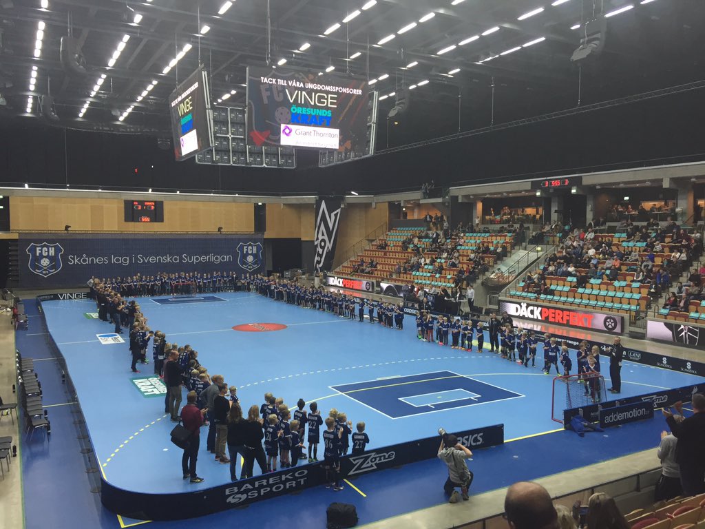 jennyande's tweet image. Där nånstans är min son - FCH:s framtid! #fch #hbgarena #p07