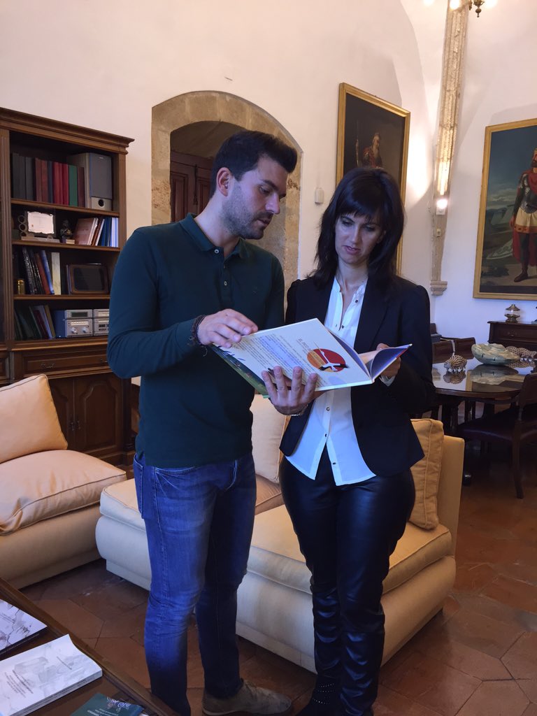 AlvaroSCotrina's tweet photo. Coordinando proyectos de importante interés para nuestra provincia y nuestra región. #LaCulturaUne @miriamgcab https://t.co/oEEhXsyOFL