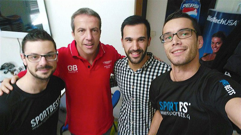 JomaGofer's tweet photo. ¡Hoy, en @SportBests, hemos tenido visita en la oficina! ¡GRANDE @cristobalsoria! cc @ToniGalanGuti @JoSe_LaRa_E https://t.co/p5CZ1Bn9p6