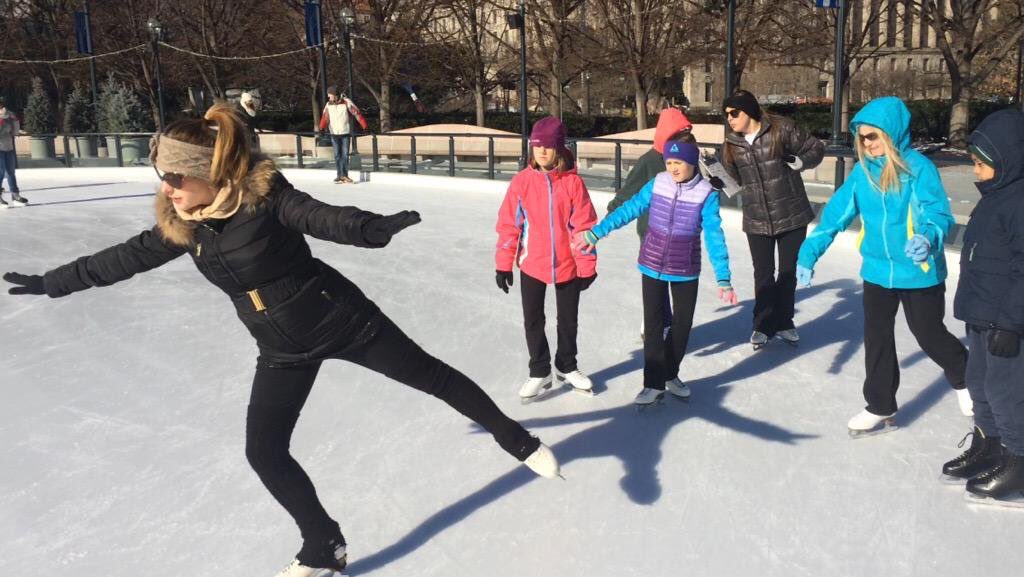 WashingtonElite's tweet photo. Register online today for #WashingtonElite #IceSkating School at National Galley of #Art https://t.co/v0WsTzRimu #DC https://t.co/6TEE7cKtlv