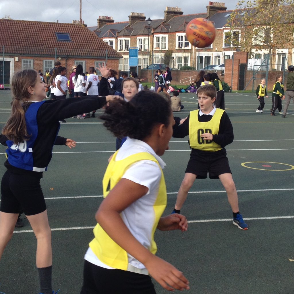 PLFC_PE's tweet photo. Woooohoooo we got through today's H5 Netball comp with out a downpour! Well done to all 23 Lewisham teams #Ballers https://t.co/0l8yc9c94o
