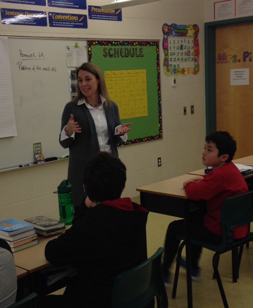 mrsamandap79's tweet photo. @ShelfieTalk spreading the love of reading to Grade 6 students at BCMS #bookpoor #bookfairhereicome https://t.co/ddgUHOjiIC