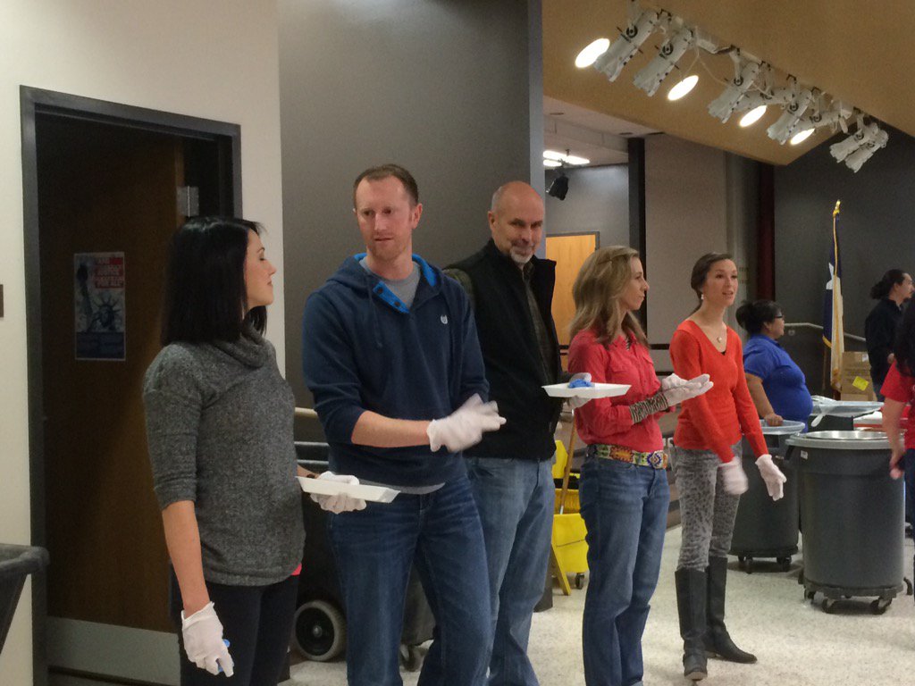jldoughe's tweet photo. The hands that serve are to be blessed. Thank you for helping us today #Eastridgerocks #trinityfellowship https://t.co/YHTsVg6S1N