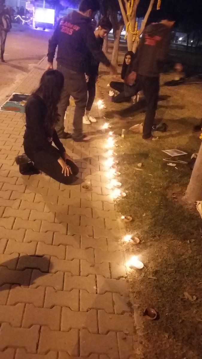HumAahang's tweet photo. #Diwali Celebrations #LUMS #Lahore #Pakistan #Hum-Aahang
Let's celebrate diversity to promote tolerance! https://t.co/e76S76y0F6