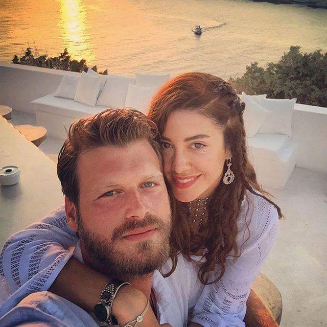 صورة جديدة للنجم #KıvançTatlıtuğ مع حبيبته