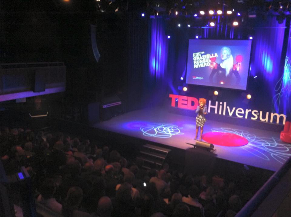 We zijn los! Kijk live mee via tedxhilversum.com #TEDxHsum #attentionpls