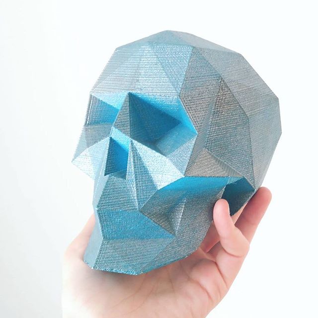 MakerGirlSV's tweet photo. @skullsforchange printed low poly skull 📷: @third_dimension_design https://t.co/zVRkLy5fwt