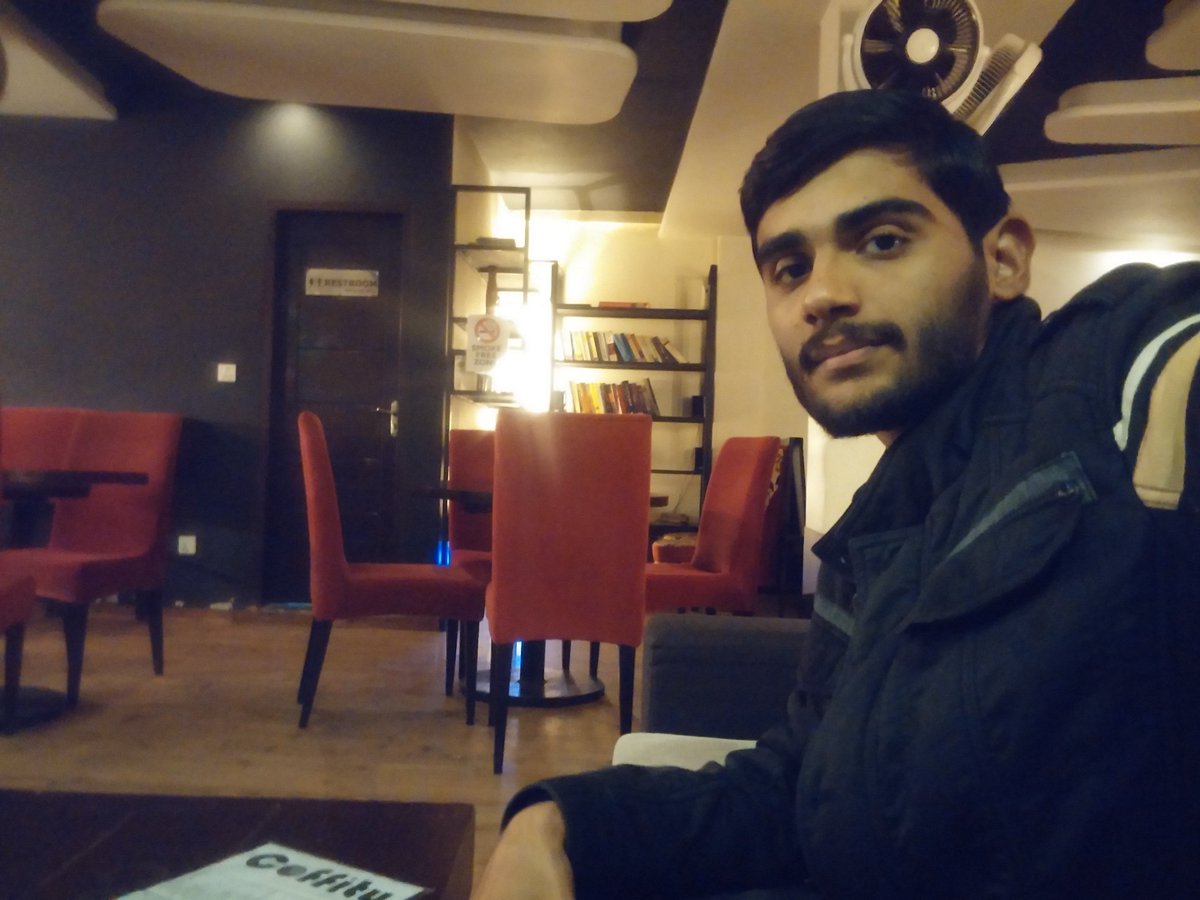 thehammadahmad's tweet photo. Coffee with a friend is like capturing happiness in a cup. ☕ #Coffee #Molten_Lava_cake #Coffity #Rain #22:30_hours. https://t.co/n1q4YL4Y91