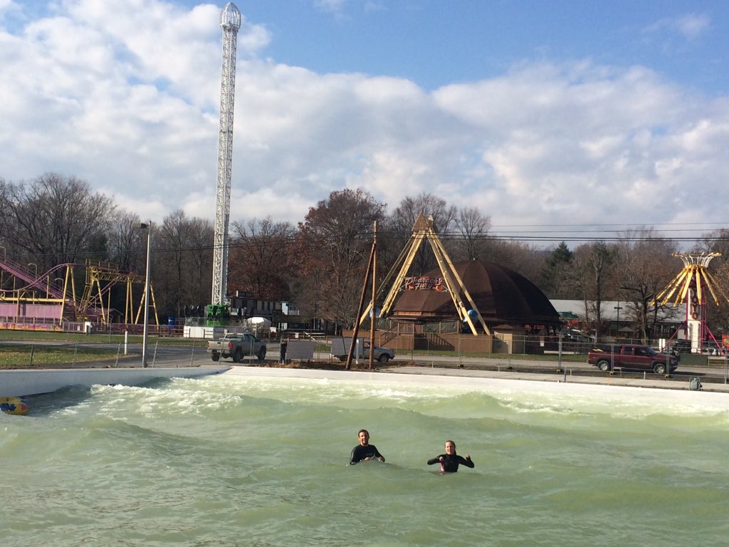 DelGrossosPark's tweet photo. Another day of wave pool testing..and the sun came out!!#LagunaSplash2016 https://t.co/DYPuOucJXr