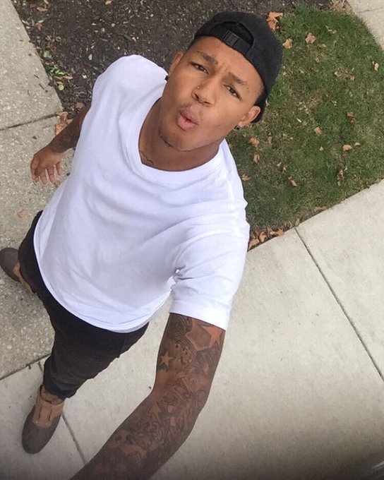 Watch Suge Knight's leaked NSFW photo on TwXstars