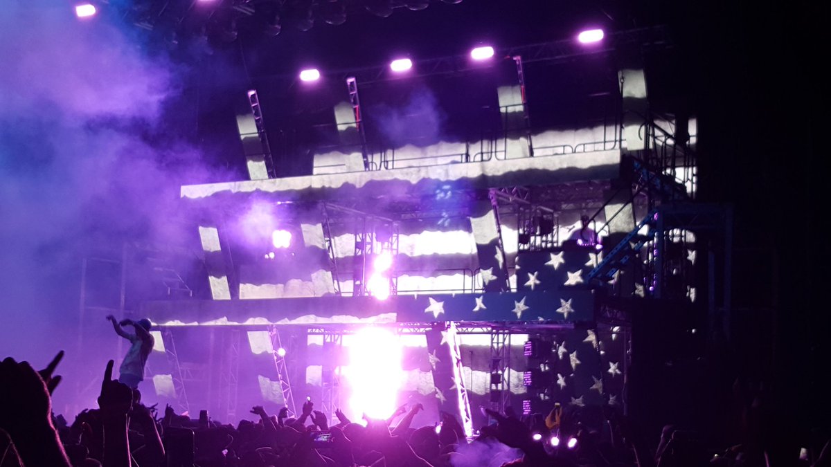 MrJacobSchmitty's tweet photo. Anyone who wasnt there last night did last night wrong #RockyAndTyler https://t.co/XZOQpxiruY
