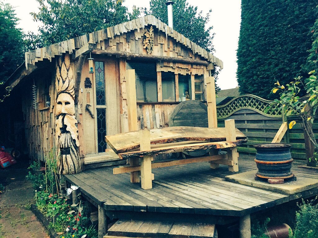 woodlawcarvings's tweet photo. I'm @NewnhamMiddle #NMSopenevening in lab3 pop in and talk garden projects! https://t.co/EgO0qDHYbw