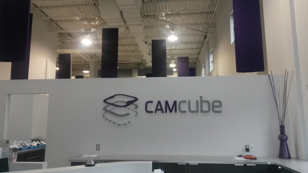 ExportOutaouais's tweet photo. Nous étions en visite chez #Camcube ce matin. Un centre d'usinage dentaire à la fine pointe de la technologie! https://t.co/de03hLeamr