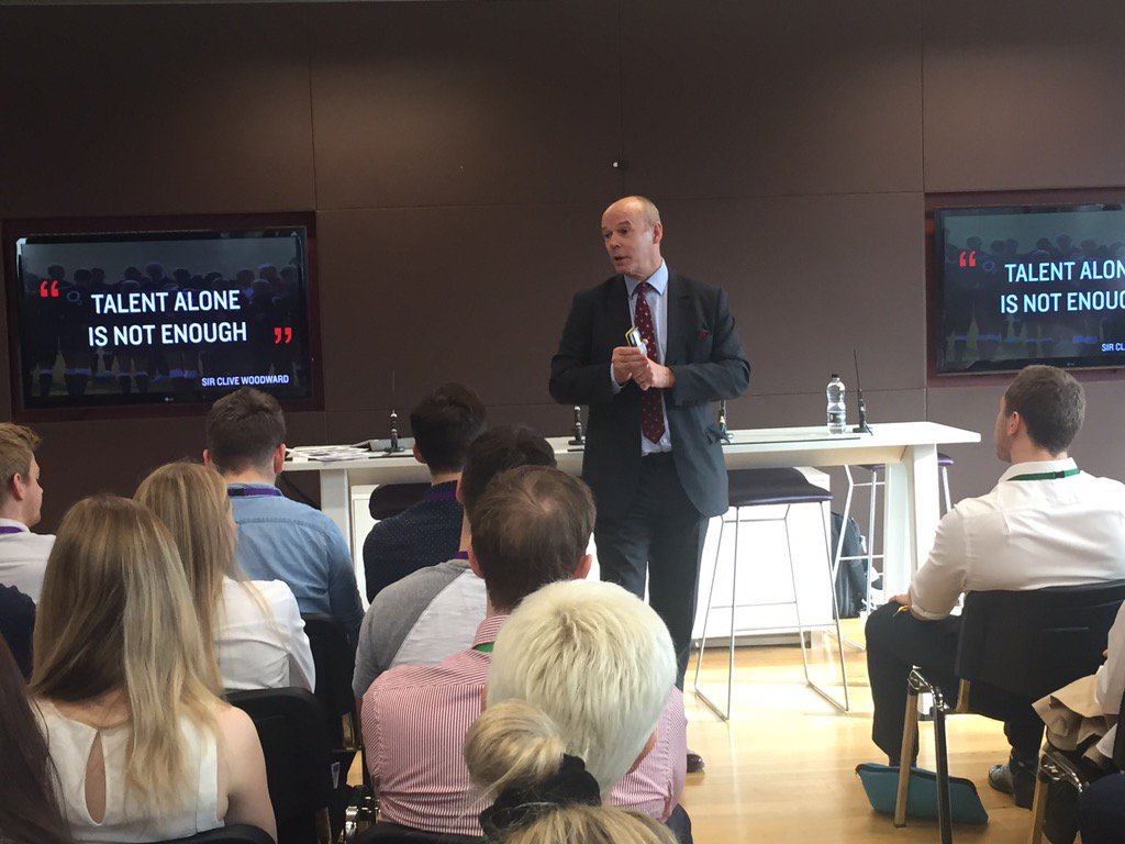 ASTait's tweet photo. Interesting day at #mindsharehuddle - two of the best featuring @jonsnowC4 & @CliveWoodward https://t.co/GQkAXJ9VQn