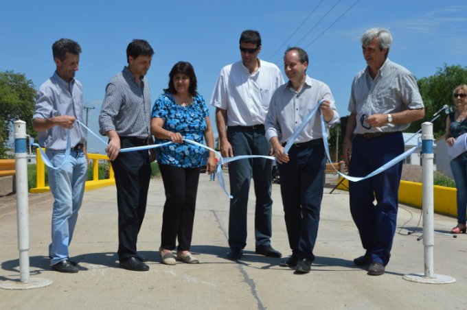 manifiestos's tweet photo. #Sunchales: El gobierno habilitó calle San Juan luego de su pavimentación. https://t.co/Men6JNDxO5 https://t.co/T7o5r9A1jM