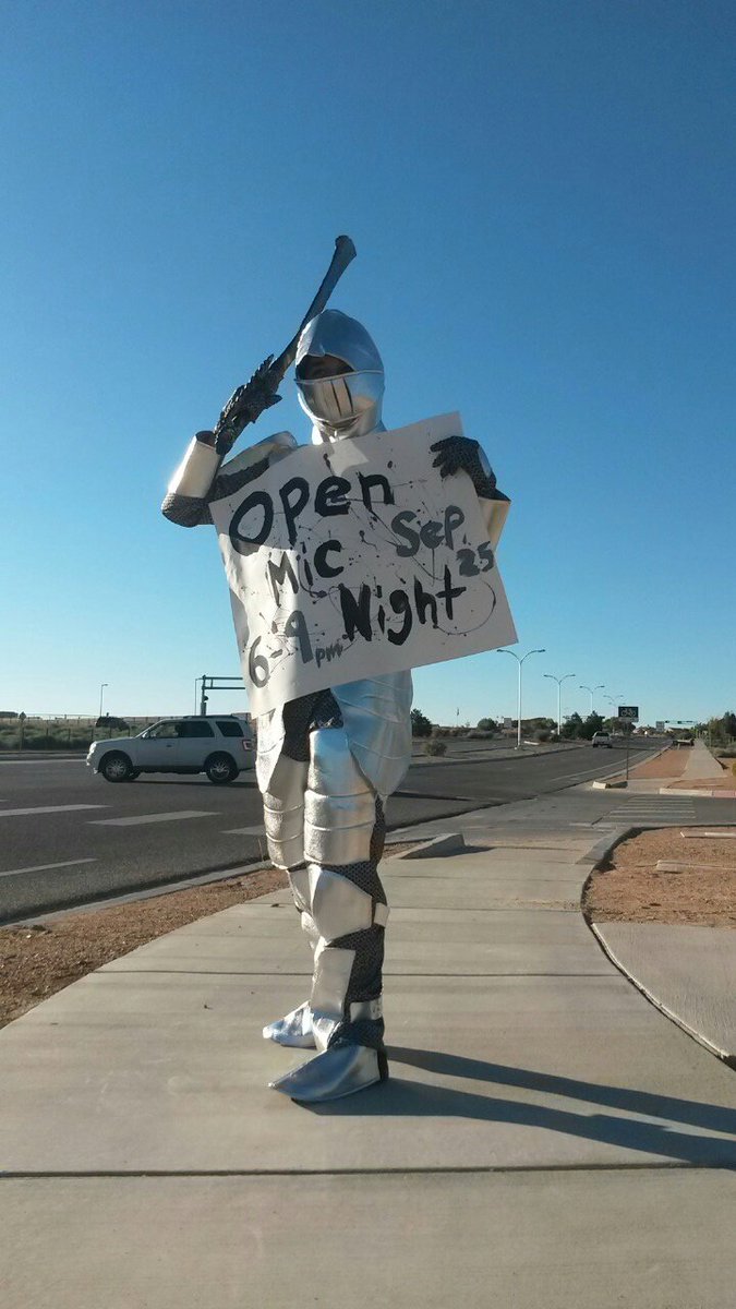 CreateWriteVvhs's tweet image. Our lovely knight inviting you to the greatest night