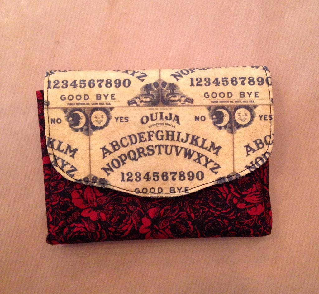 BigDaisyKiss's tweet photo. New wallets ready now folks!
#Ouija #tattoo #steampunk #sunderlandhour #nclhour @SunderlandBID https://t.co/lYH1xoUreR