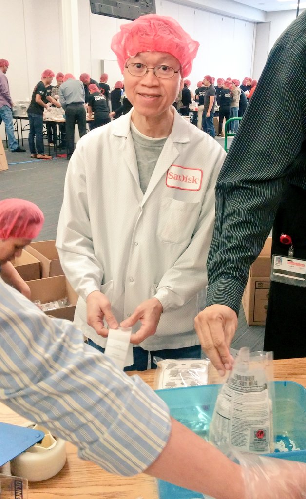 SHNBayArea's tweet photo. 100,000 meals for kids in Afghanistan hand packaged in less than six hours? Always amazed w/ @SanDisk #SandiskCares https://t.co/qCUi0y7xbQ