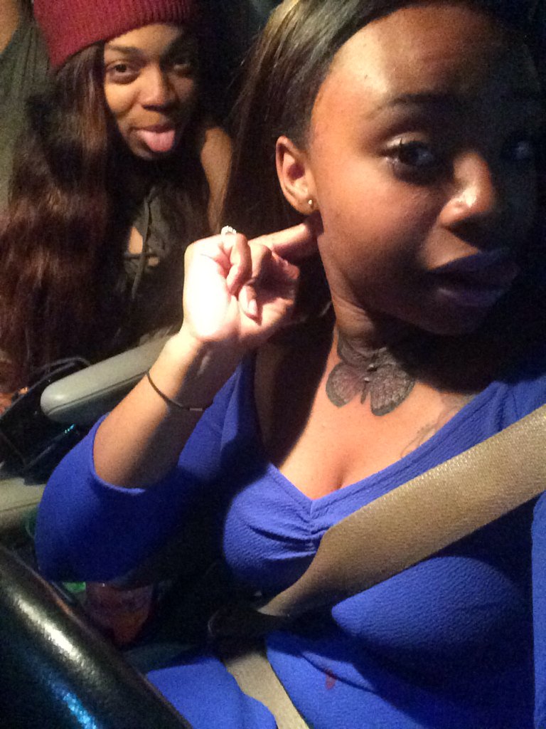 Bre_PinkKisses's tweet photo. 👯😘😻 Catch us in traffic 😜
#MyLigtherTwin 😂 https://t.co/suGOtzPG2p