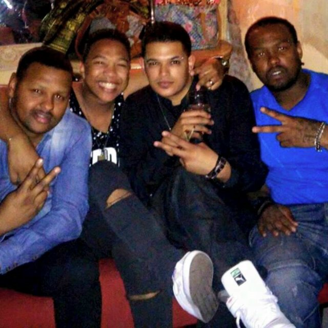 EditionMusic's tweet photo. #EboiBDayBash JayJay, Aj Lix, Eboi &amp; YPlaya https://t.co/h1HtoBl3gv