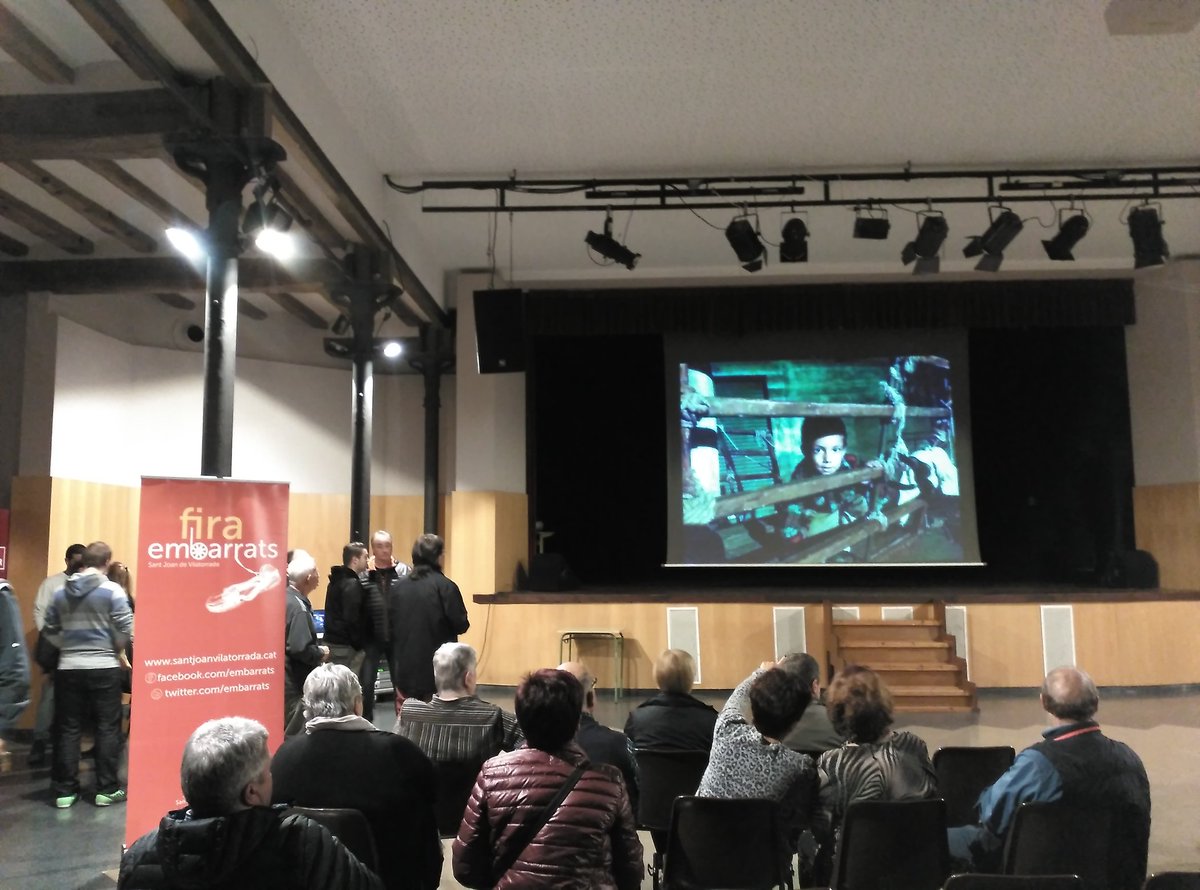 AmicsFotografia's tweet photo. En breus moments, començarà l'entrega de premis del concurs de fotografia #Embarrats @Embarrats @SantJoanV https://t.co/pE5YXiQw9m