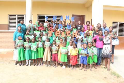 teachinitiative's tweet photo. We ♡ our volunteers!
They make all the hardwork worth it.
#Dress2learn
#goal4
@beasea26 https://t.co/kddwnzNOTW