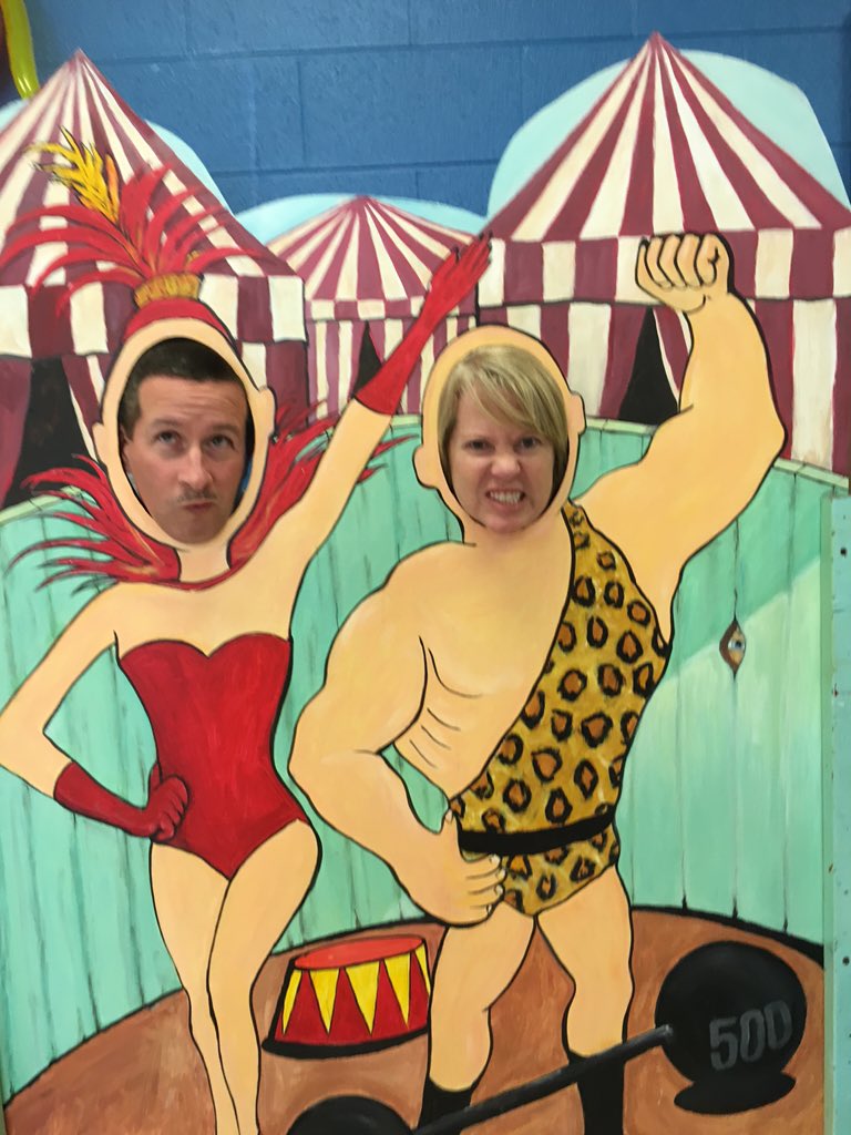 The Oakmont Carnival! Friday, November 13 from 4 - 8pm! Food • Fun • Games
