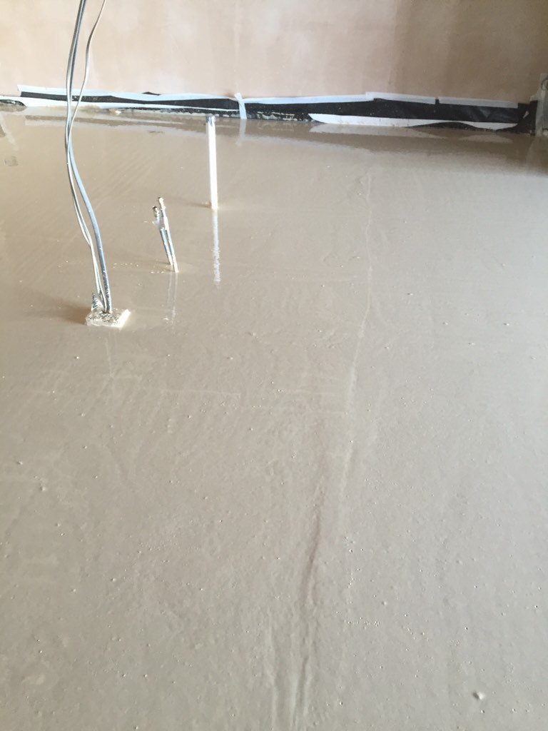 PrbPhil's tweet image. @hopeconcrete  do you supply premium products of this poor quality to anyone else or is it just us #gypscreed #why