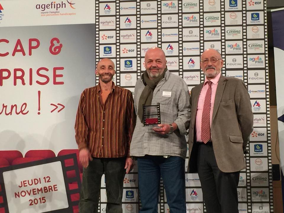 SoireeHandicapE's tweet photo. La palme Nouveaux métiers, Nouveaux horizons remise par Pierre Vincent, @AGEFAPME à PHILIPPE BONNEFOY #he2015 https://t.co/nejRTc4wvB