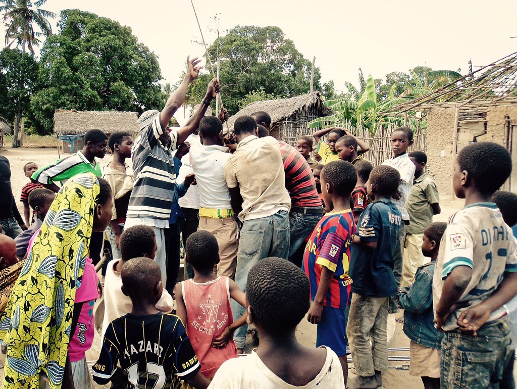 VoxUnited's tweet photo. 2 wells in the village of Modlane (Northern #Mozambique) were also restored today. #RealTimeHope https://t.co/Cg5hDqBKxp