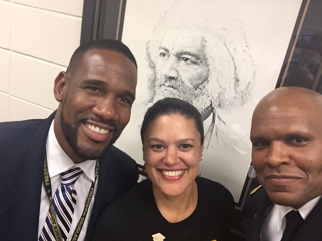 SaveDouglassHS's tweet photo. Check out @ATLsuper @USArmy Major Gen @MGLeslieSmith (General) is c/o '81 @DouglassAstros helping schl &amp; @rmrooker https://t.co/9r5EFbI77W