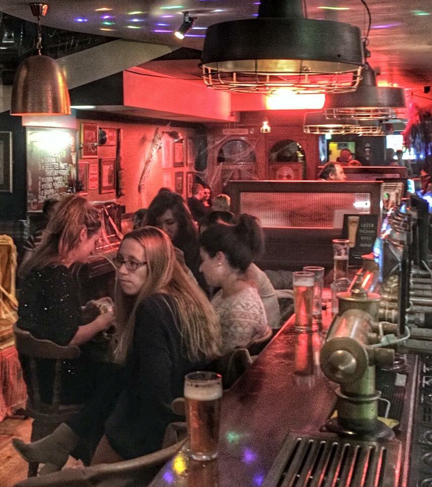 WhiskeyFair's tweet photo. Join us tonight for our weekly open mic, and be sure to grab your #rubberbandits tickets for Saturday #horseoutside https://t.co/npnkVWUg4G
