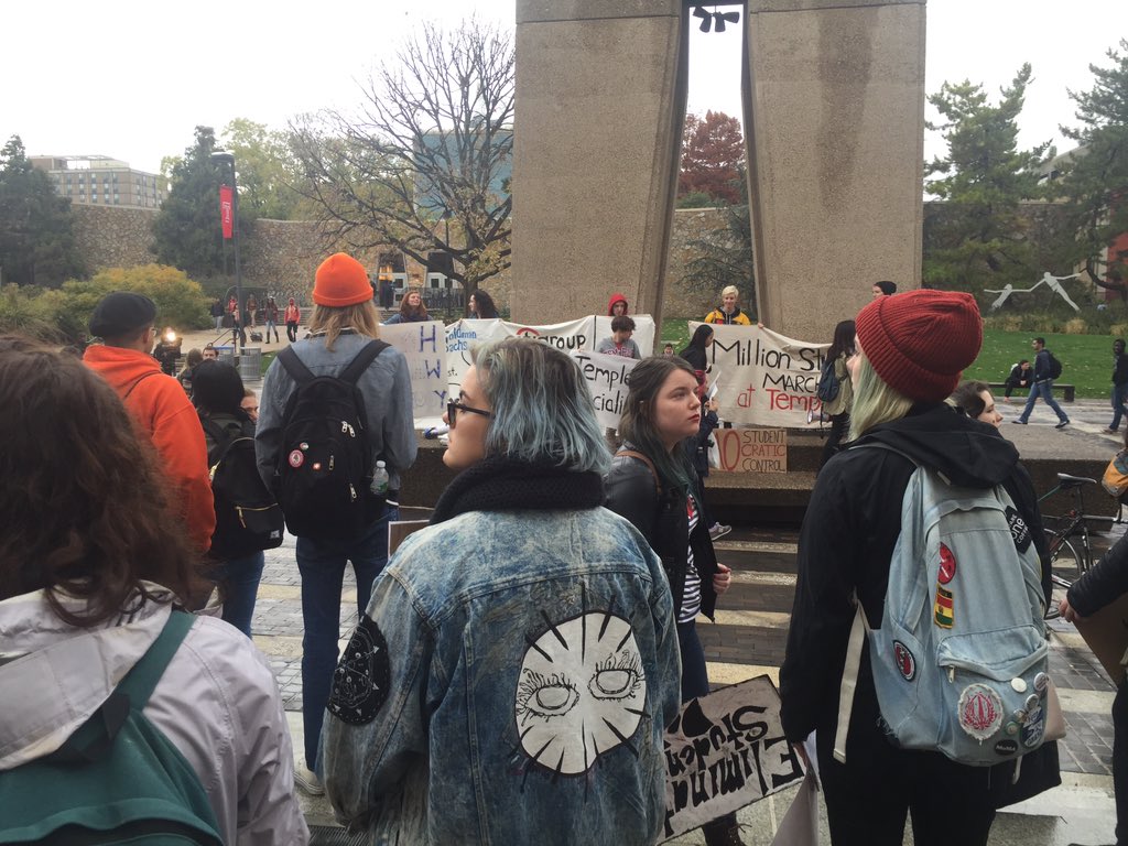 15NowTempleU's tweet photo. It's starting! #msmphilly #15andfreecollege #burnthedebt https://t.co/zF2UfFUAQd