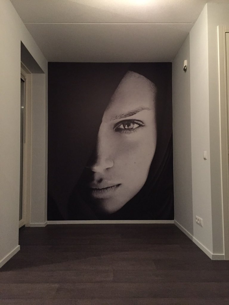 CoverupLabel's tweet image. Mooie wand gerealiseerd in een woning