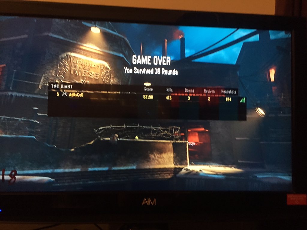 AxisIced's tweet image. I died on round 18 on the Giant