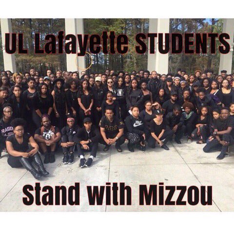30milliando_'s tweet photo. #ULLstandwithmizzou ✊🏽✊🏾✊🏿 https://t.co/Un5p5OGzRr