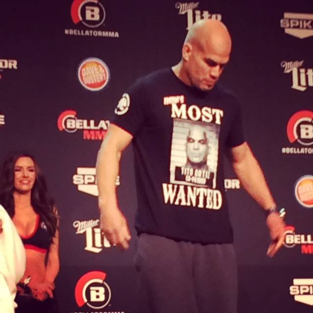 #TBT stepping on the scale #Bellator131 #MMA #Mostwanted #PA99 #punishment empowr.com/titoortiz?p=NNQ