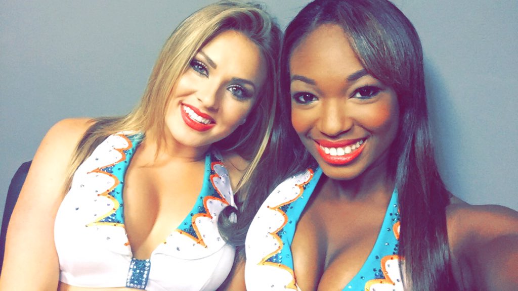 MDC_Jodi's tweet photo. It's showtime ! 👯@MDC_Paige https://t.co/SoQ9MemShq