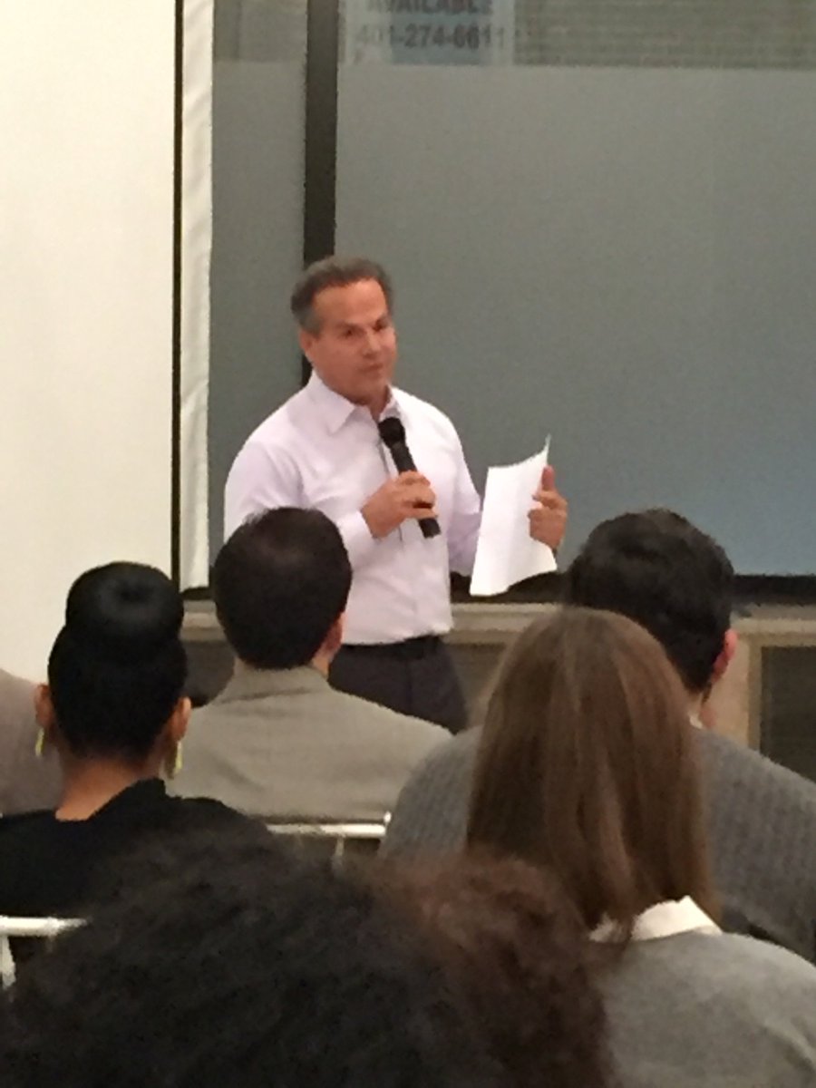 YoSoyDUSA's tweet photo. Had a great time listening to some very intelligent youth voice their concerns to @RepCicilline #NextGenTH https://t.co/FXog5Vdkib