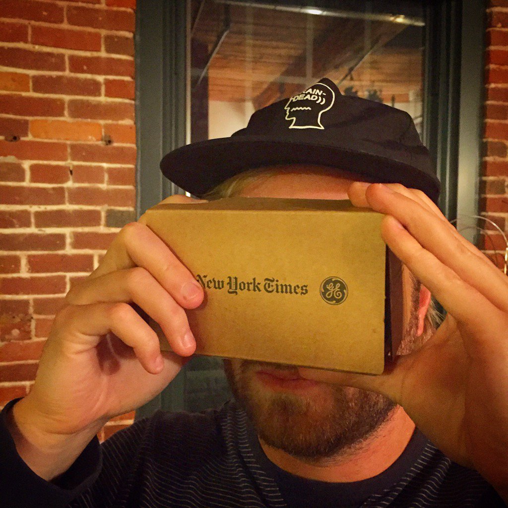 natiebishop's tweet photo. The future of #marketing &amp; storytelling just arrived in the mail. @nytimes #vrviewers #VirtualReality #youvegotmail https://t.co/qGtMQnMF0j